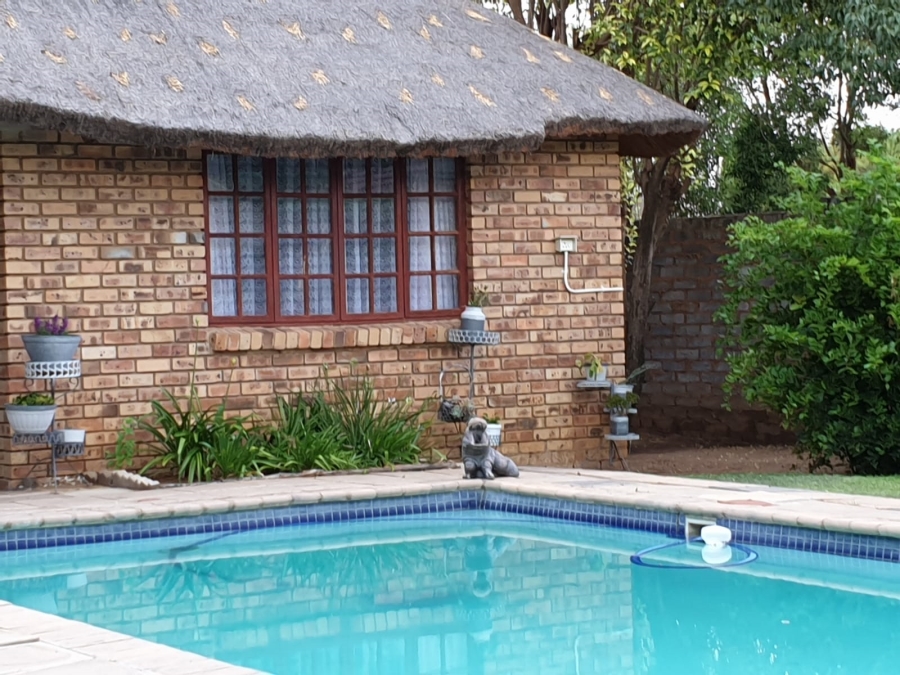 4 Bedroom Property for Sale in La Hoff North West